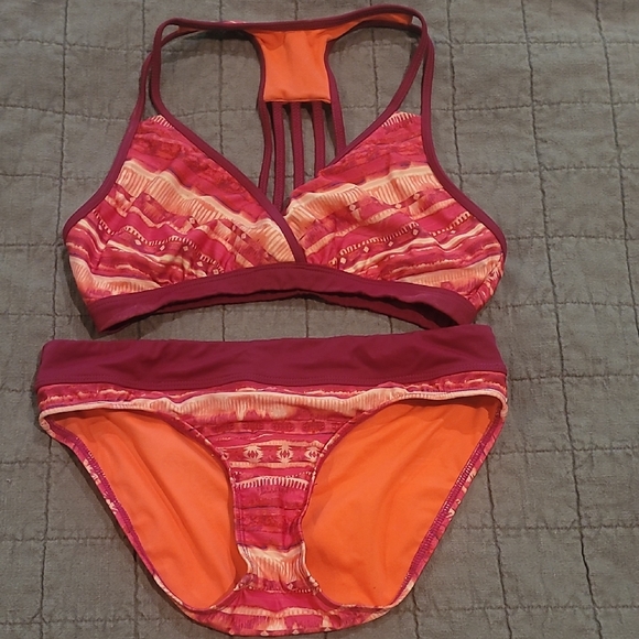 Title Nine Multicolor Bikini Set - Picture 1 of 4